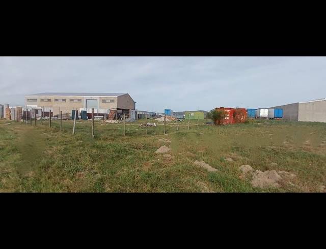 LAND FOR SALE IN RACING PARK
